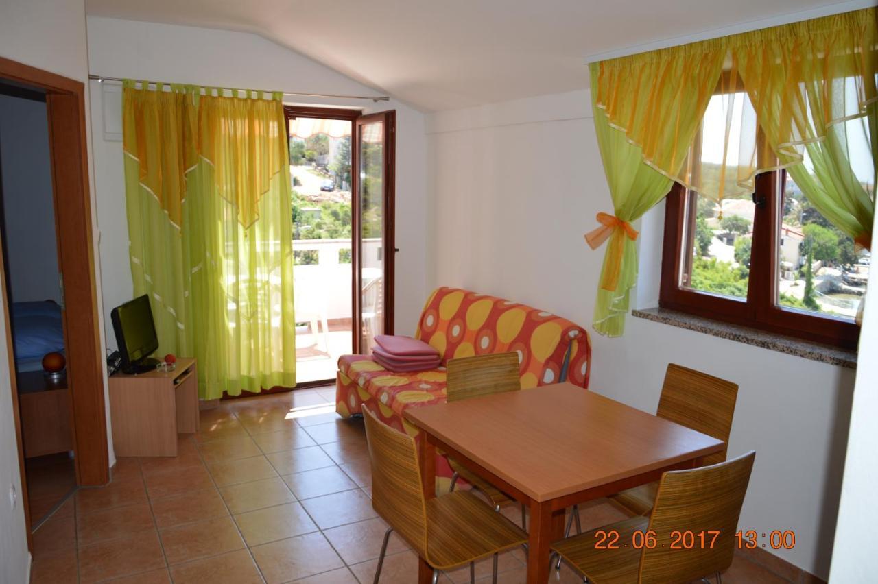 Apartments And Rooms By The Sea Jakisnica, Pag - 4160 Lun  Buitenkant foto