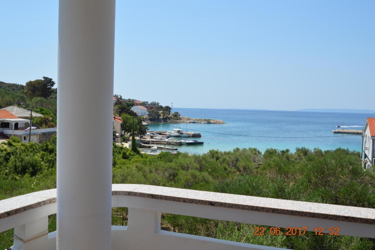 Apartments And Rooms By The Sea Jakisnica, Pag - 4160 Lun  Buitenkant foto