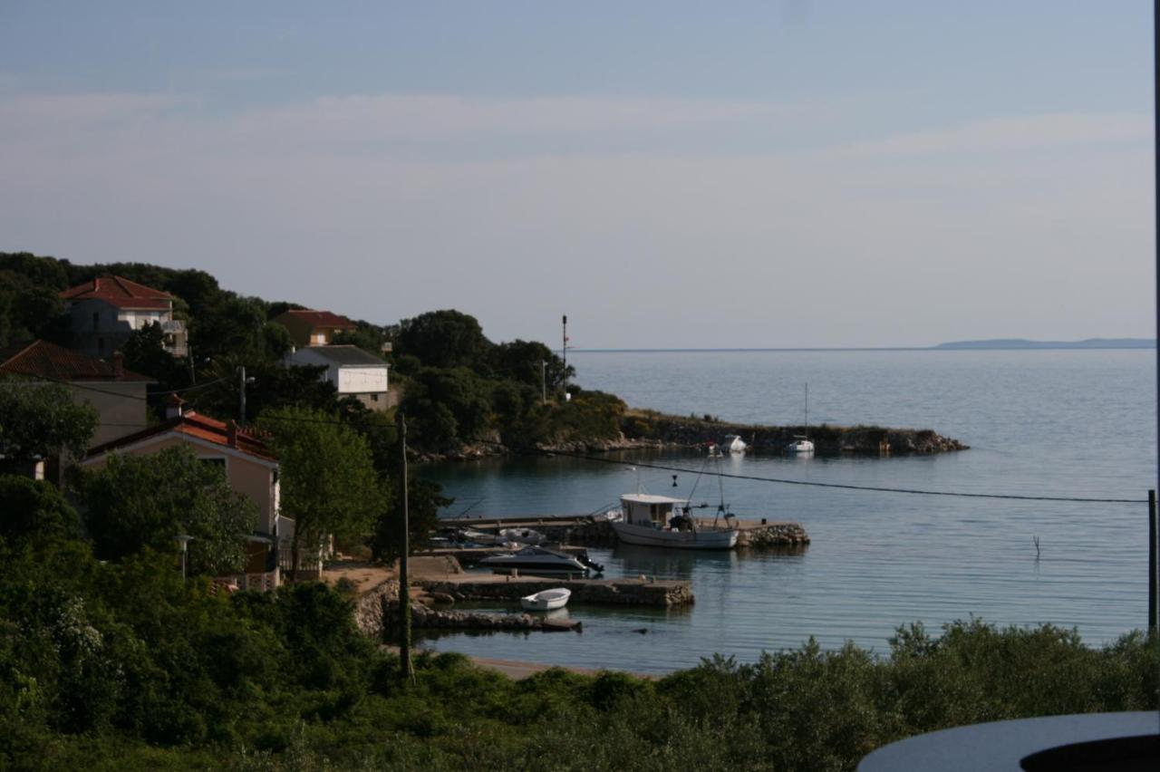 Apartments And Rooms By The Sea Jakisnica, Pag - 4160 Lun  Buitenkant foto