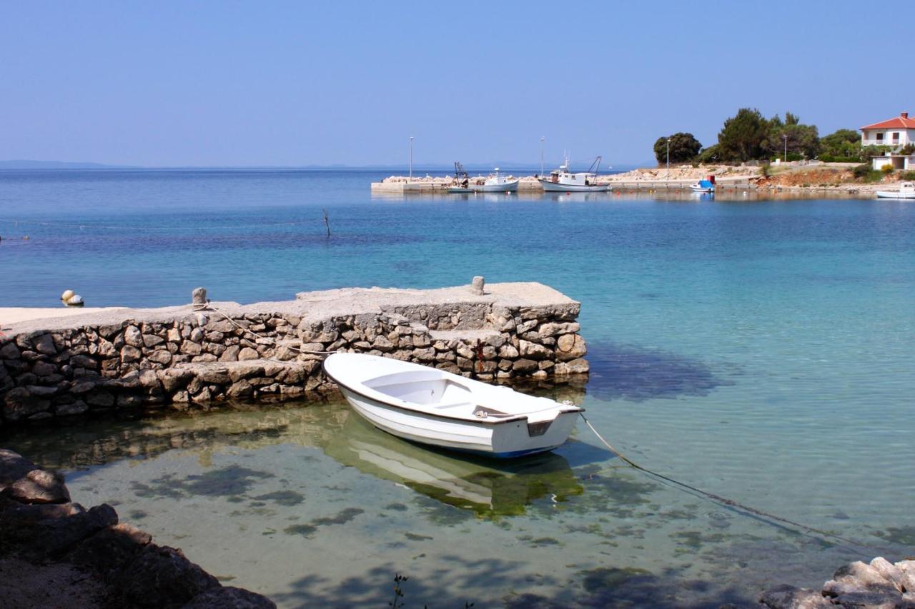Apartments And Rooms By The Sea Jakisnica, Pag - 4160 Lun  Buitenkant foto