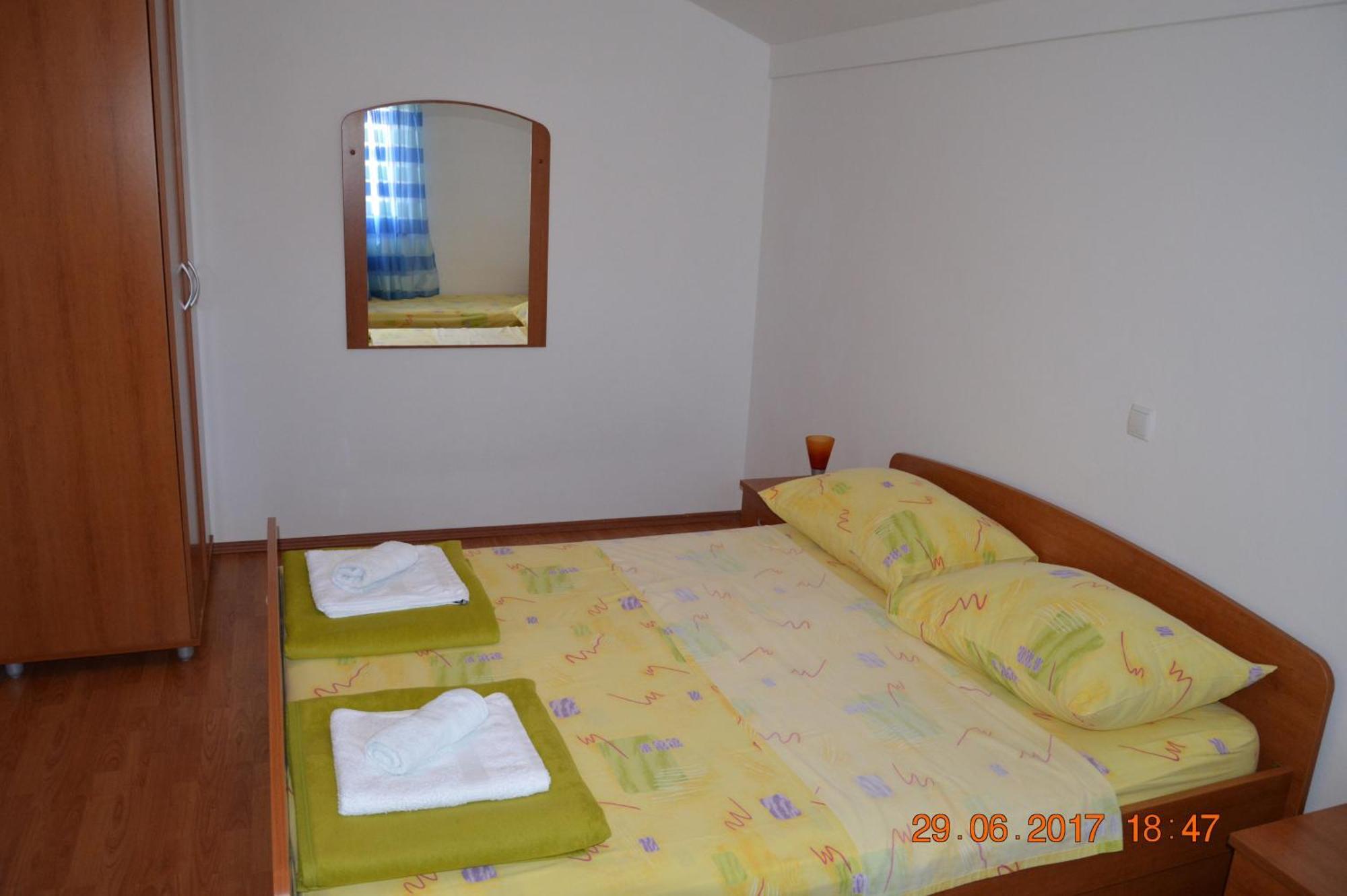 Apartments And Rooms By The Sea Jakisnica, Pag - 4160 Lun  Kamer foto