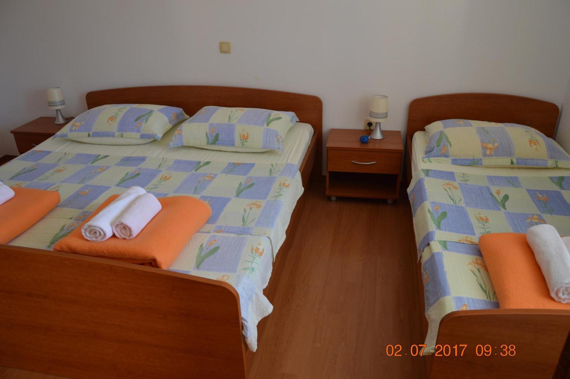 Apartments And Rooms By The Sea Jakisnica, Pag - 4160 Lun  Kamer foto
