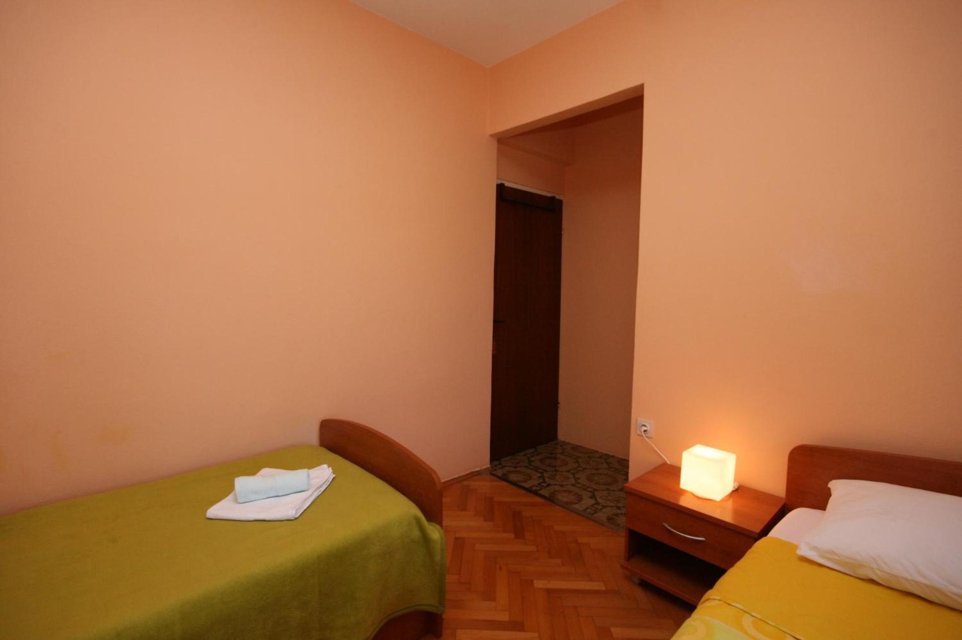 Apartments And Rooms By The Sea Jakisnica, Pag - 4160 Lun  Kamer foto